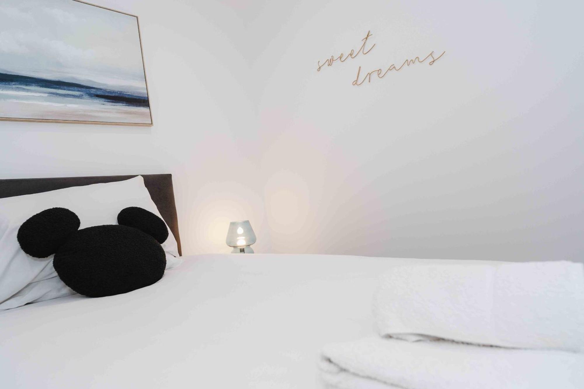 Stunning Luxury By Vichy * Kingston upon Hull