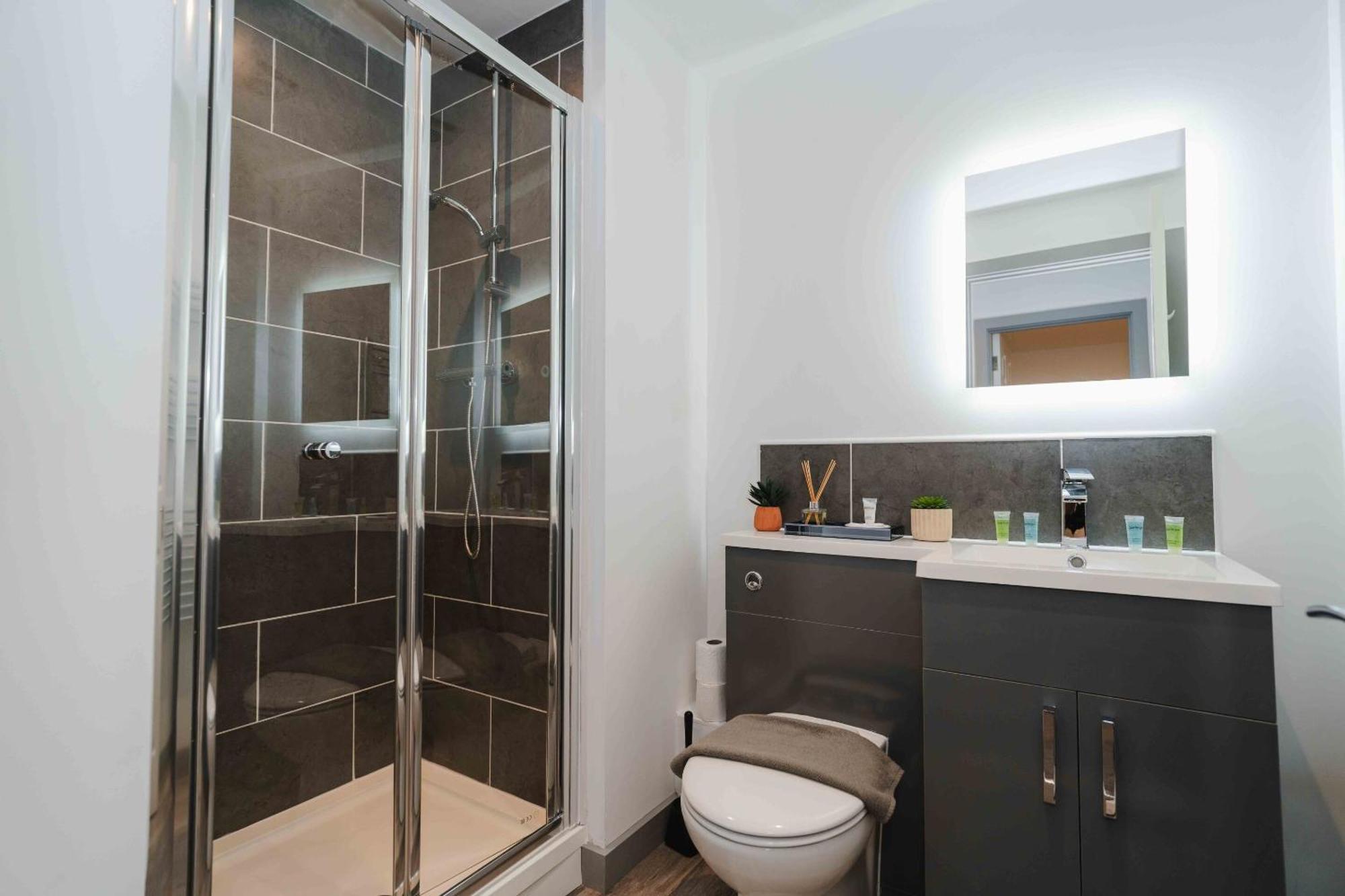 Stunning Luxury By Vichy Kingston upon Hull