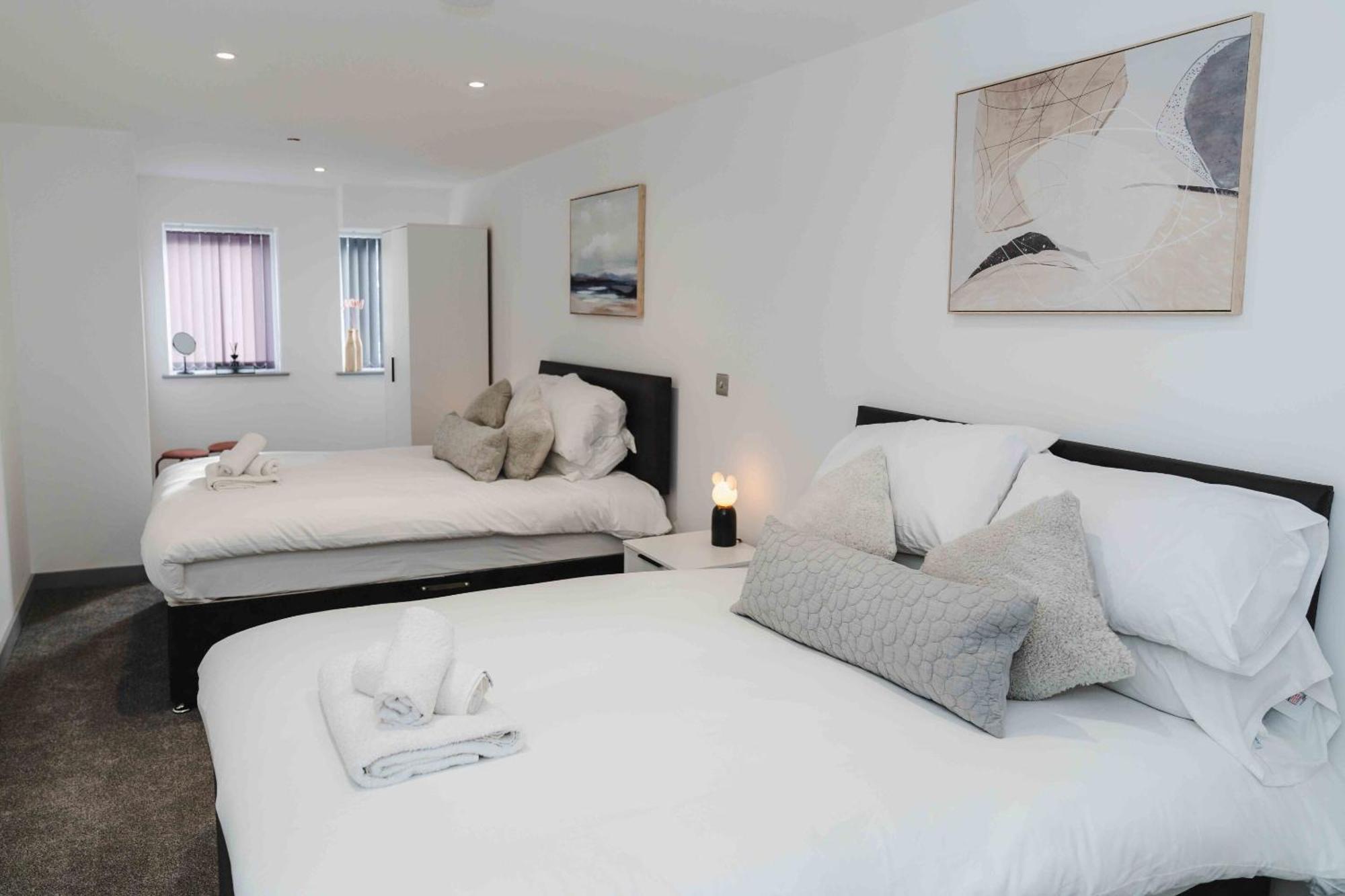 Apartment Stunning Luxury By Vichy Kingston upon Hull